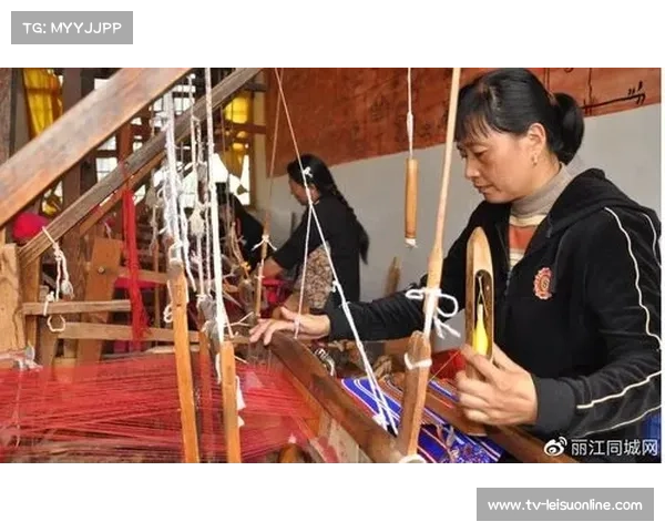 柯尔克孜族驯鹰术与新疆射箭非遗工程融合核心力量训练新模式 柯尔克孜族驯鹰术与新疆射箭非遗工程融合核心力量训练新模式