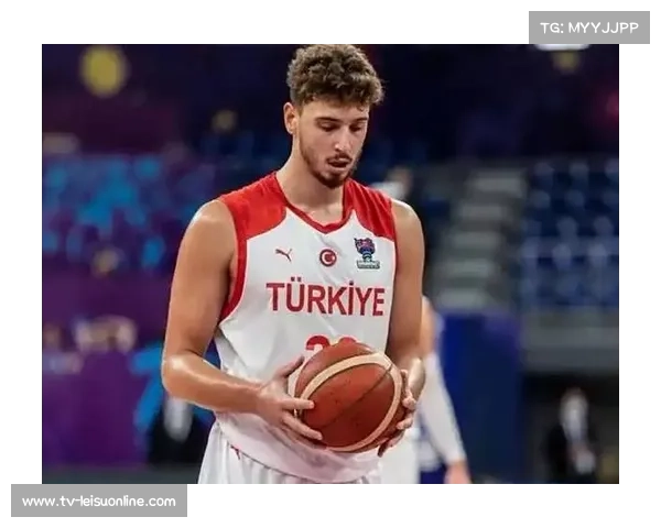 土耳其不敌德国屈居亚军,申京落寞离场眼眶通红 土耳其不敌德国屈居亚军,申京落寞离场眼眶通红